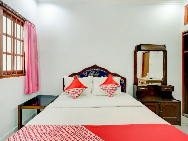 Hotel Ratu 5