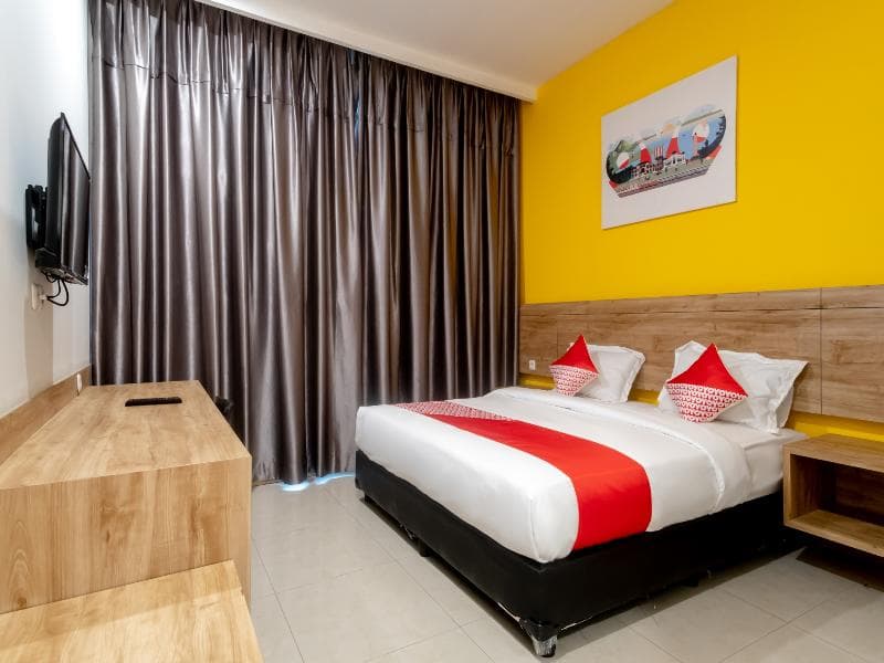 Super Oyo 3159 Festive Inn 4