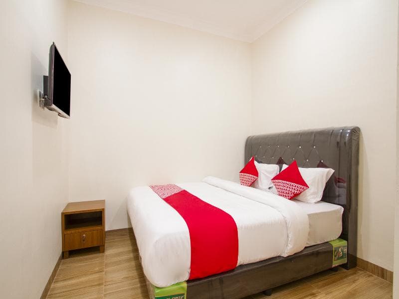 Oyo 3316 Adam Malik Guesthouse Near Stasiun Medan photo 1