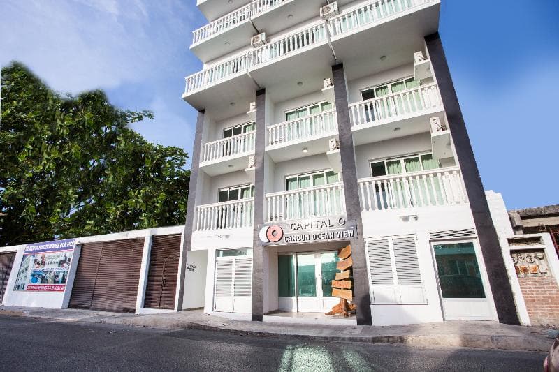 Capital O Cancun Ocean View photo 1