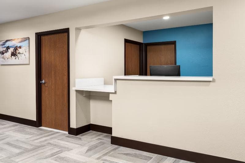 Days Inn By Wyndham Washington Court House 3