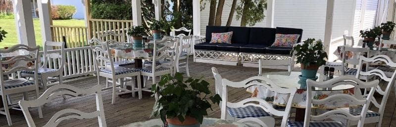 Colonial Inn In Harbor Springs 4