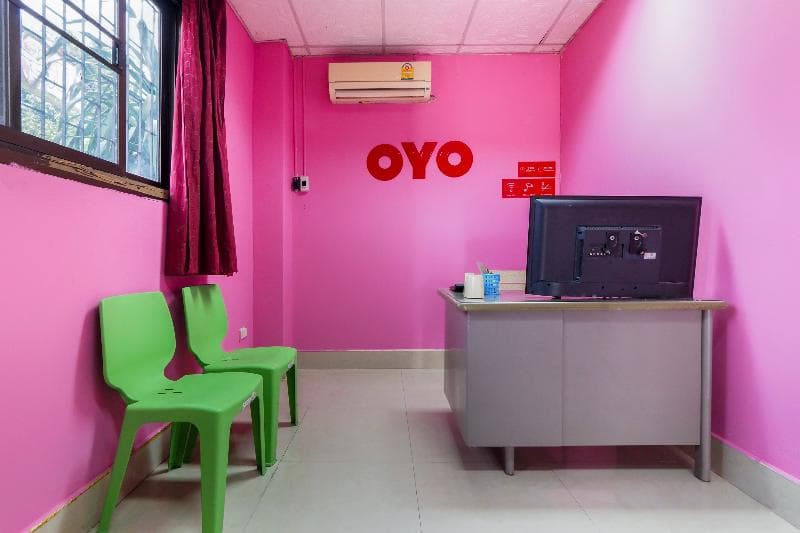 For Love Hotel By Oyo Rooms 2