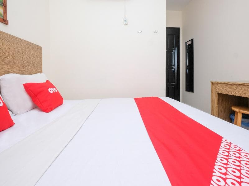 Oyo 89968 Sri Sutra Hotel 4