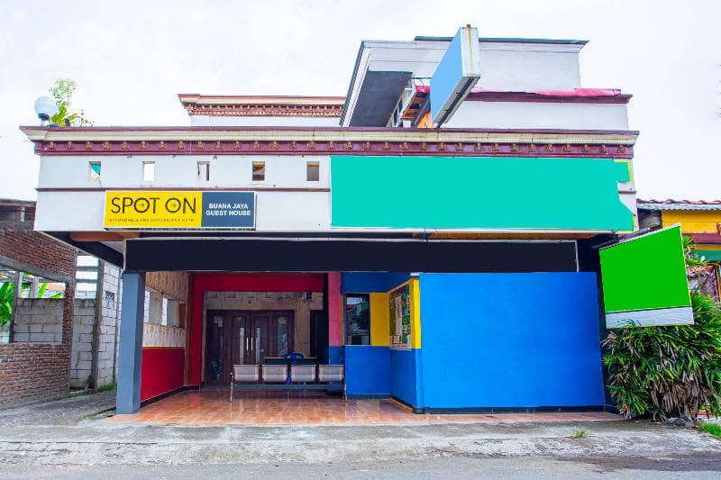 Spot On 2473 Buana Jaya Guest House 3