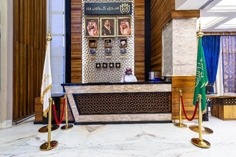 Crown Rose Hotel 3