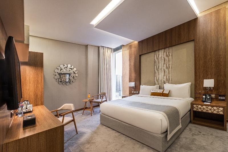 Crown Rose Hotel main