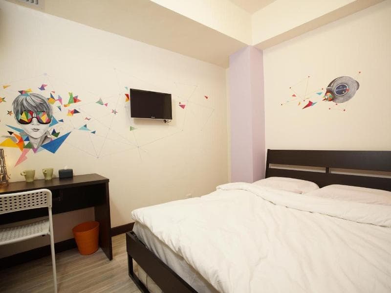 Alohas Hostel main