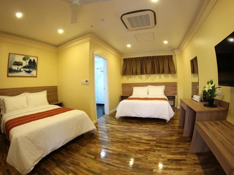 Awesome Hotel 3
