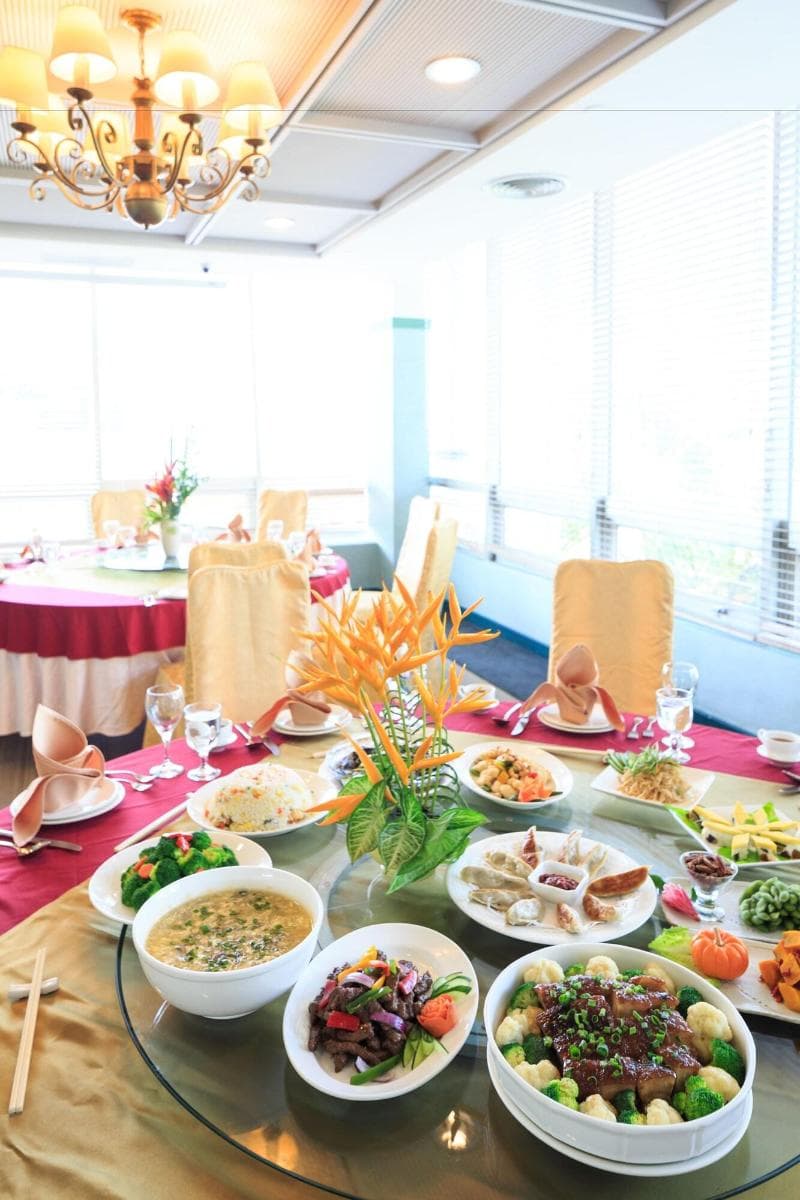 Palasia Hotel Palau 4