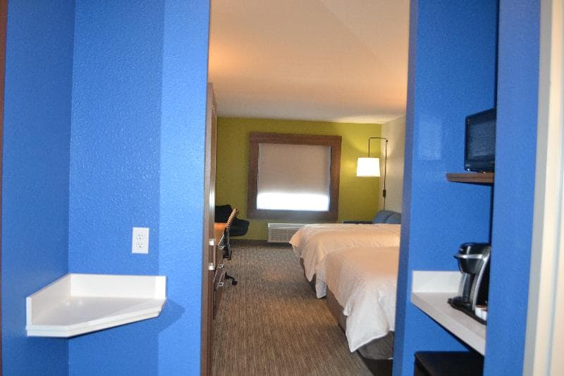 Holiday Inn Express Tallahassee-University Central 4