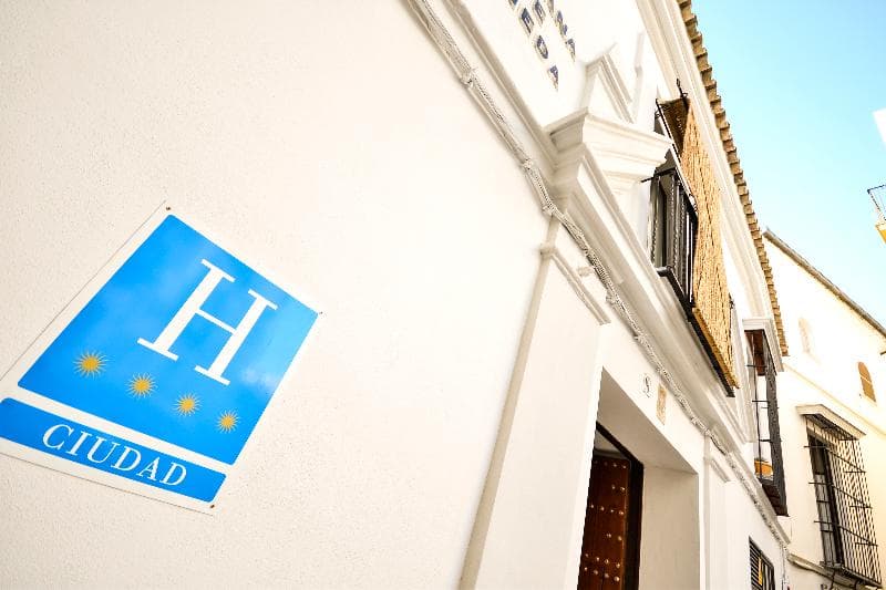 Legado Alcazar (Adults Only) 3
