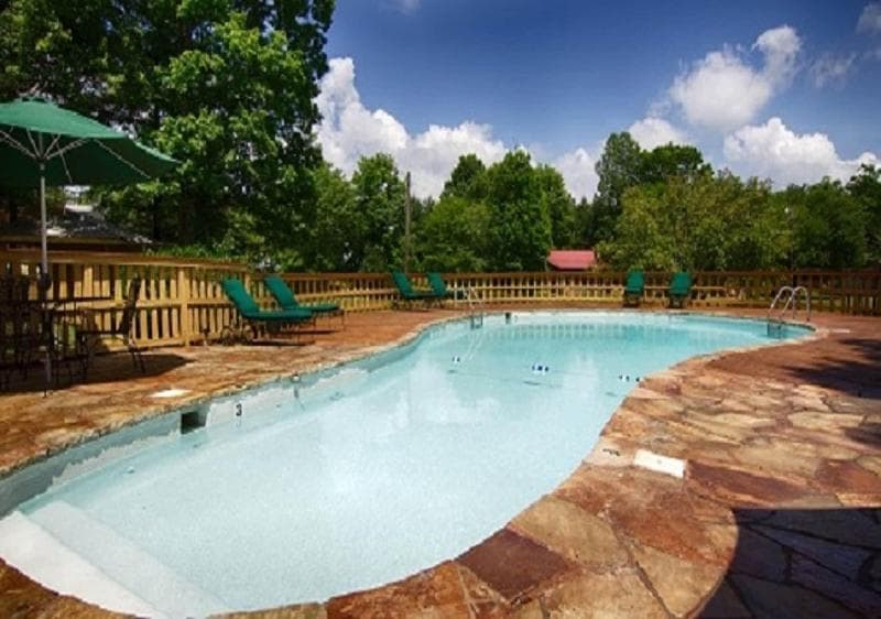 The Smokehouse Lodge And Cabins 2
