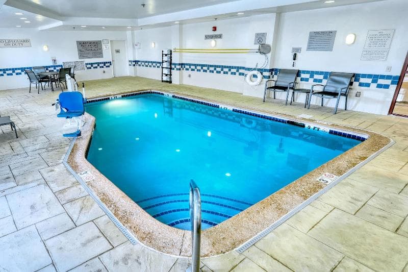 Fairfield Inn & Suites Woodbridge 3