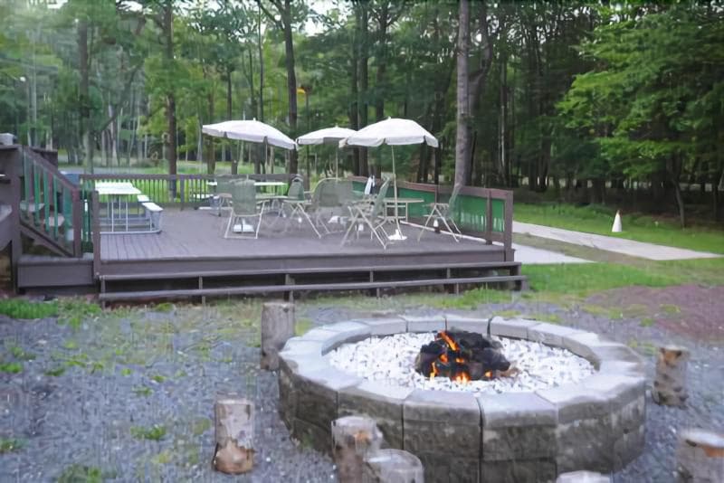 Carriage House Country Club 5