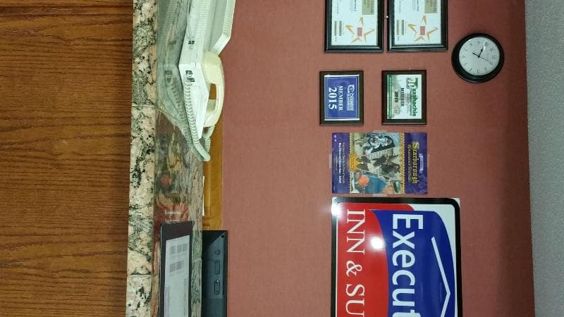 Executive Inn & Suites Waxahachie 5