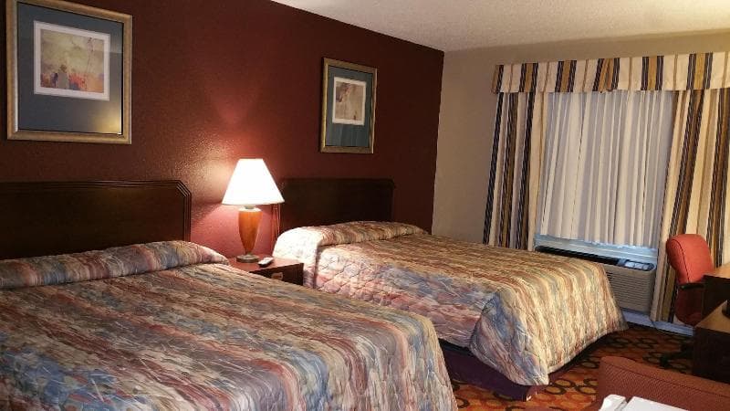 Executive Inn & Suites Waxahachie 4