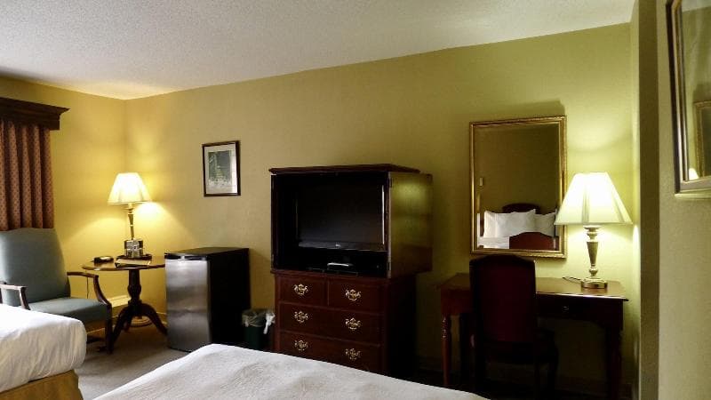 Brandywine River Hotel 5