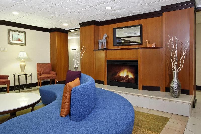 Fairfield Inn & Suites Fairfield Napa Valley Area 5