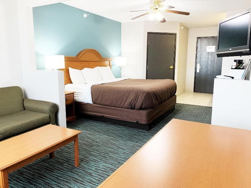 Countryside Suites 5
