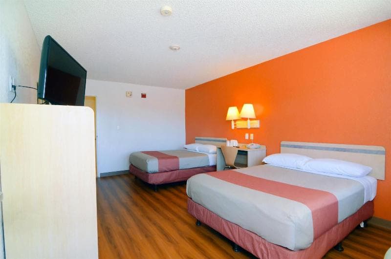 Motel 6 Palm Springs North 2