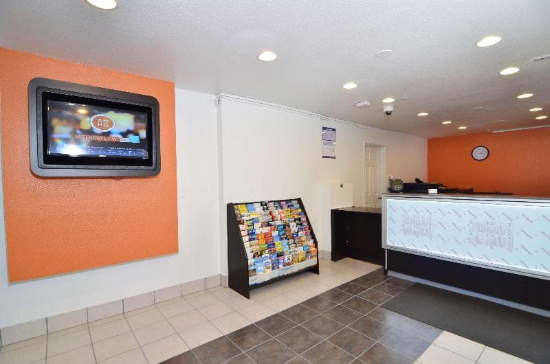 Motel 6 Palm Springs East - East Palm Canyon 3