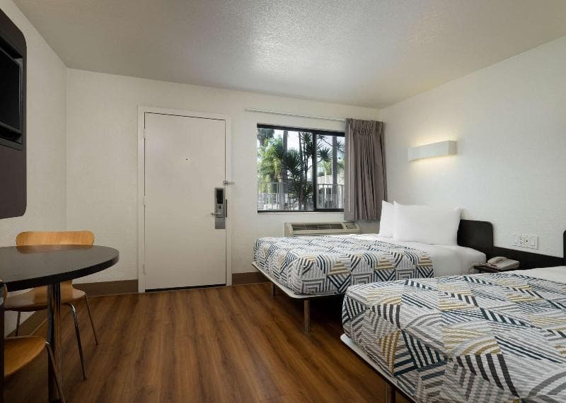 Motel 6 Santa Barbara - Goleta 5