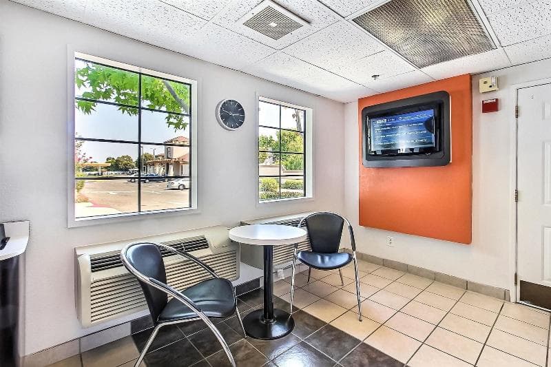 Motel 6 photo 1