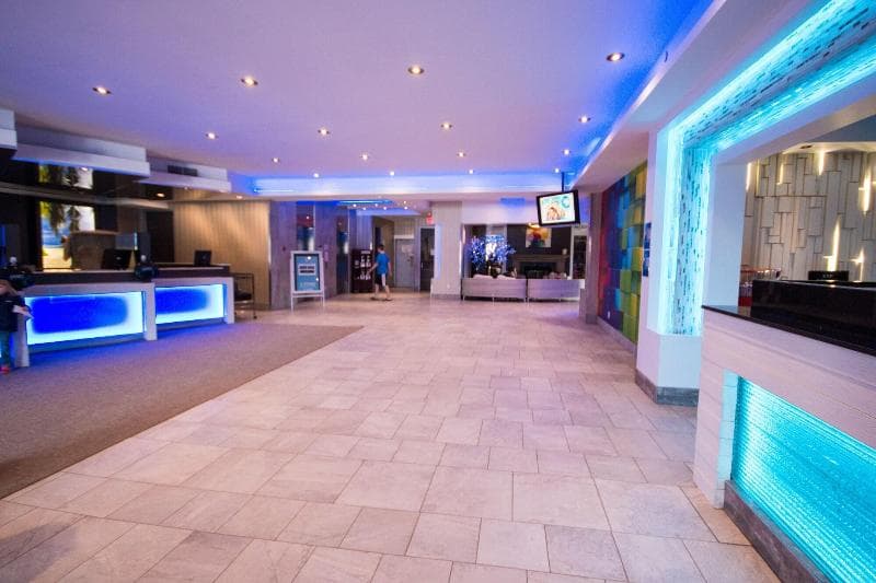 L Hotel Quebec 4