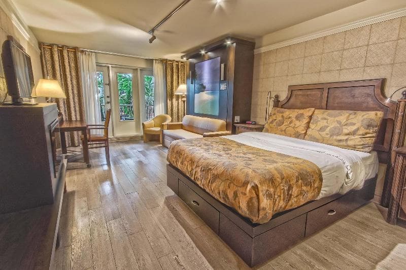 L Hotel Quebec 5