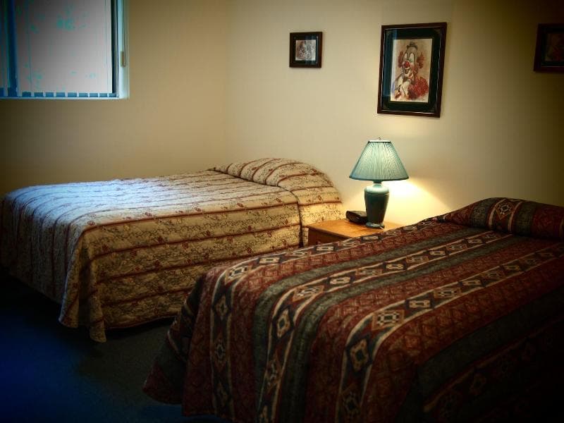 Whales Tail Guest Suites 5