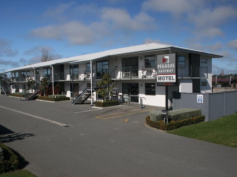 Pegasus Gateway Motels And Apartments 4