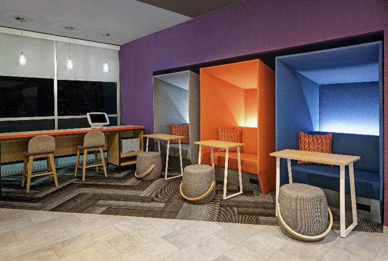 Tru by Hilton Austin Airport photo 1