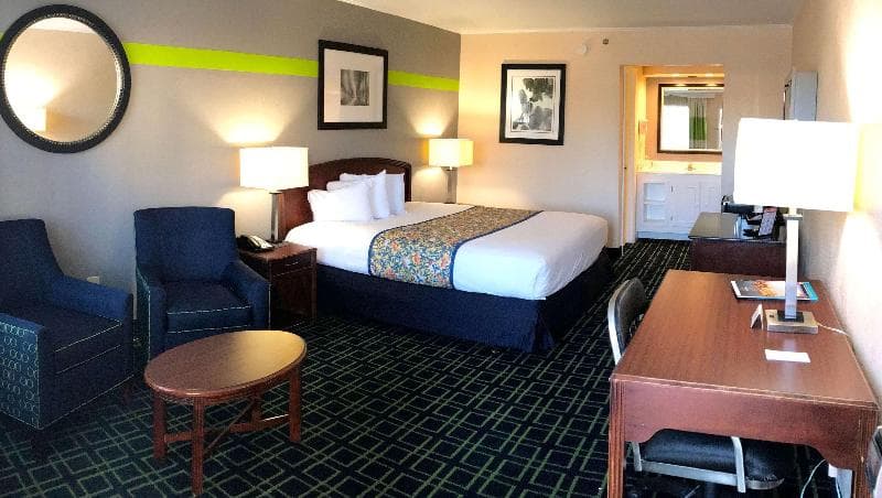 Magnuson Hotel Virginia Beach 3