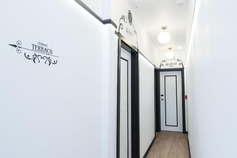 The Twenties Rooms and Suites 3