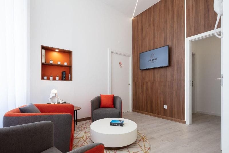 The Icons Hotel 4