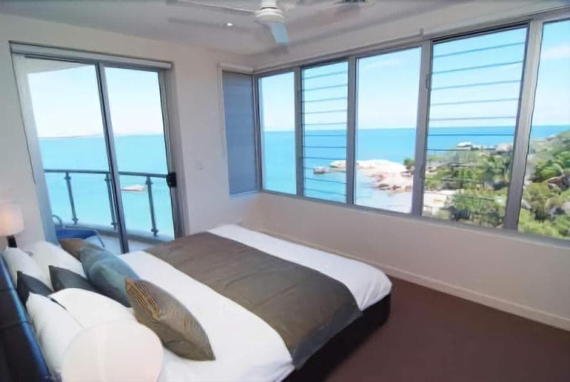 Coral Cove Apartments - Bowen photo 1
