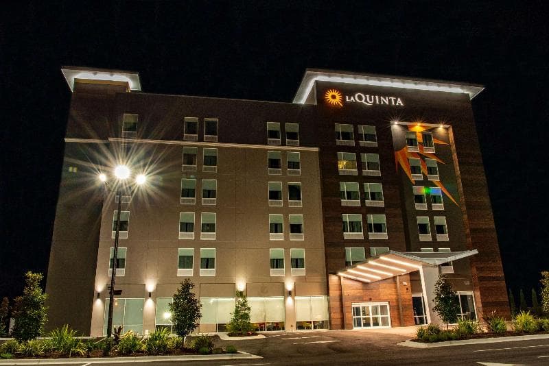 La Quinta Inn & Suites by Wyndham Lake City 4