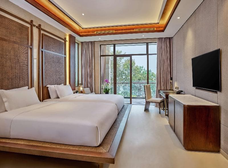 Lushan West Sea Resort, Curio Collection By Hilton 4