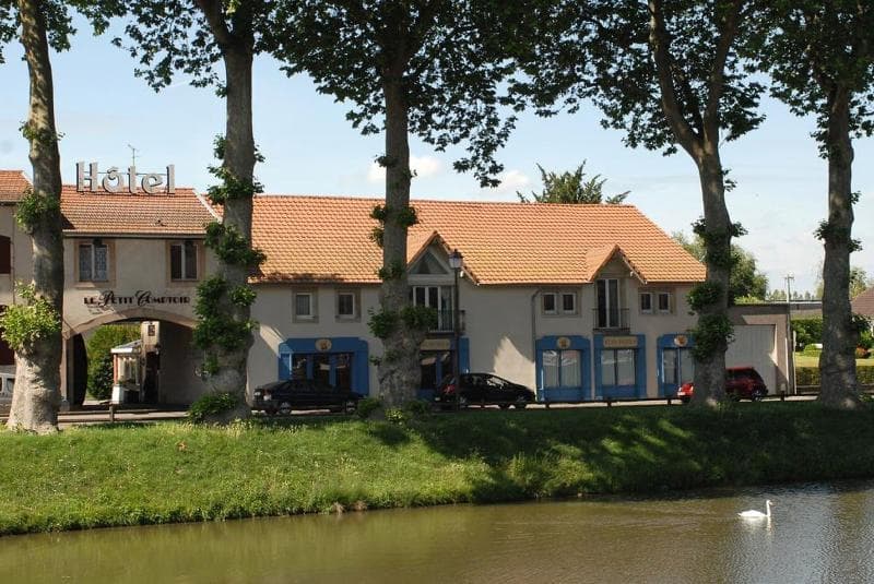 Hôtel Les Pages 5