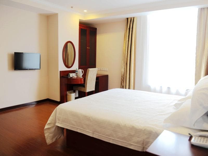 Greentree Inn Qinhuangdao Peace Avenue Express 3