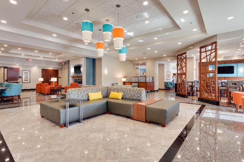 Drury Plaza Hotel St. Louis St. Charles 2