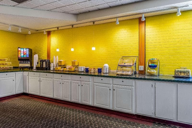 Suburban Extended Stay Hotel Buffalo 3