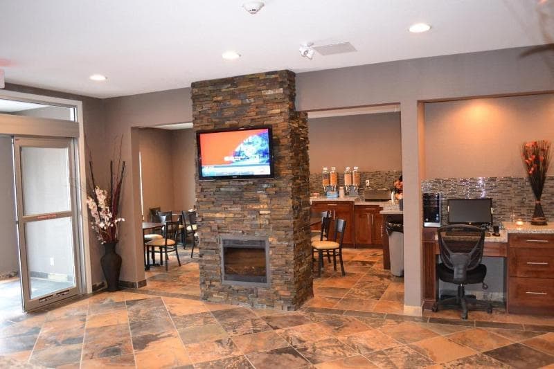 Western Star Inn And Suites Carlyle 3