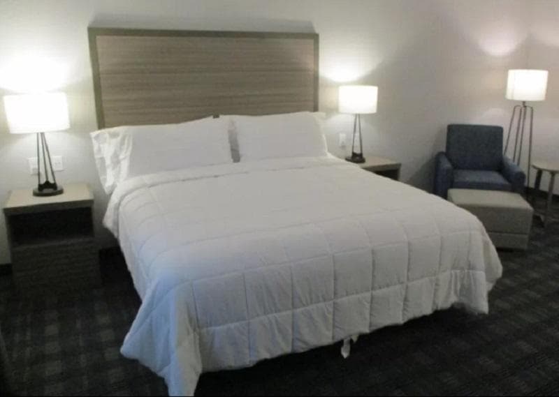 Best Western Plus Wills Point 4