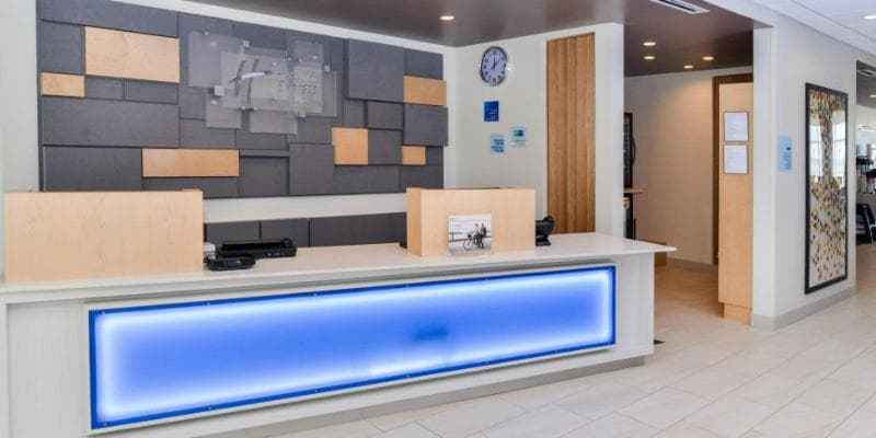 Holiday Inn Express Alliance 5