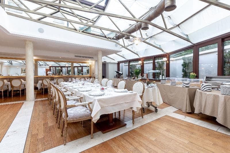 Le Premier Boutique Hotel 4