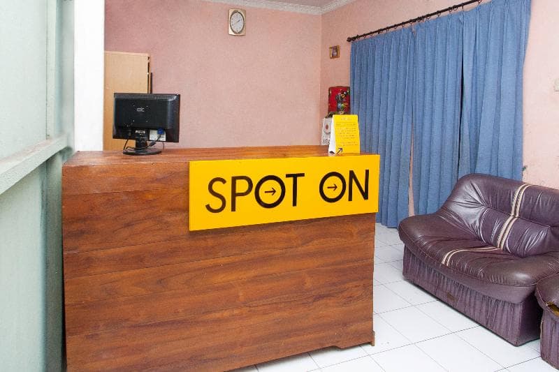Spot On 2830 Azka Guest House Syariah 2