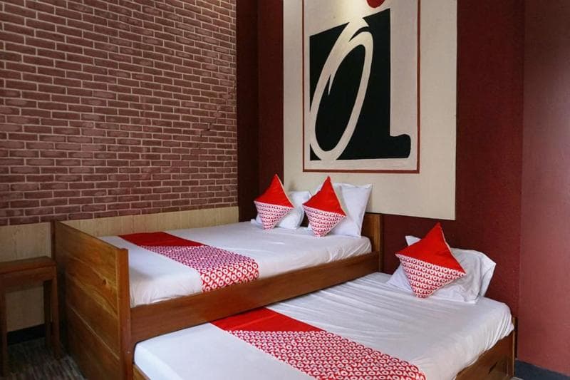 The Castury Homestay main