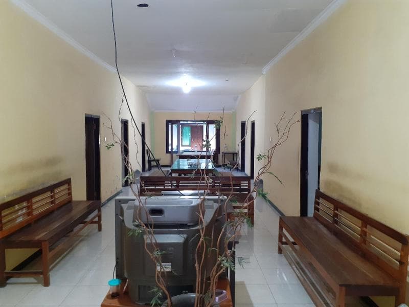 Spot On 2422 Hotel Moga Sari main